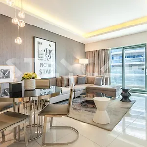 Apartment Staycae Paramount Towers Dubai