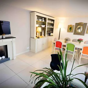 Champerret Heliopolis 3*, Paris França